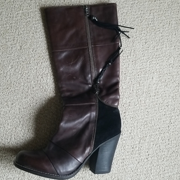 nwot Kelsie Dagger Leather Boots - Picture 3 of 15